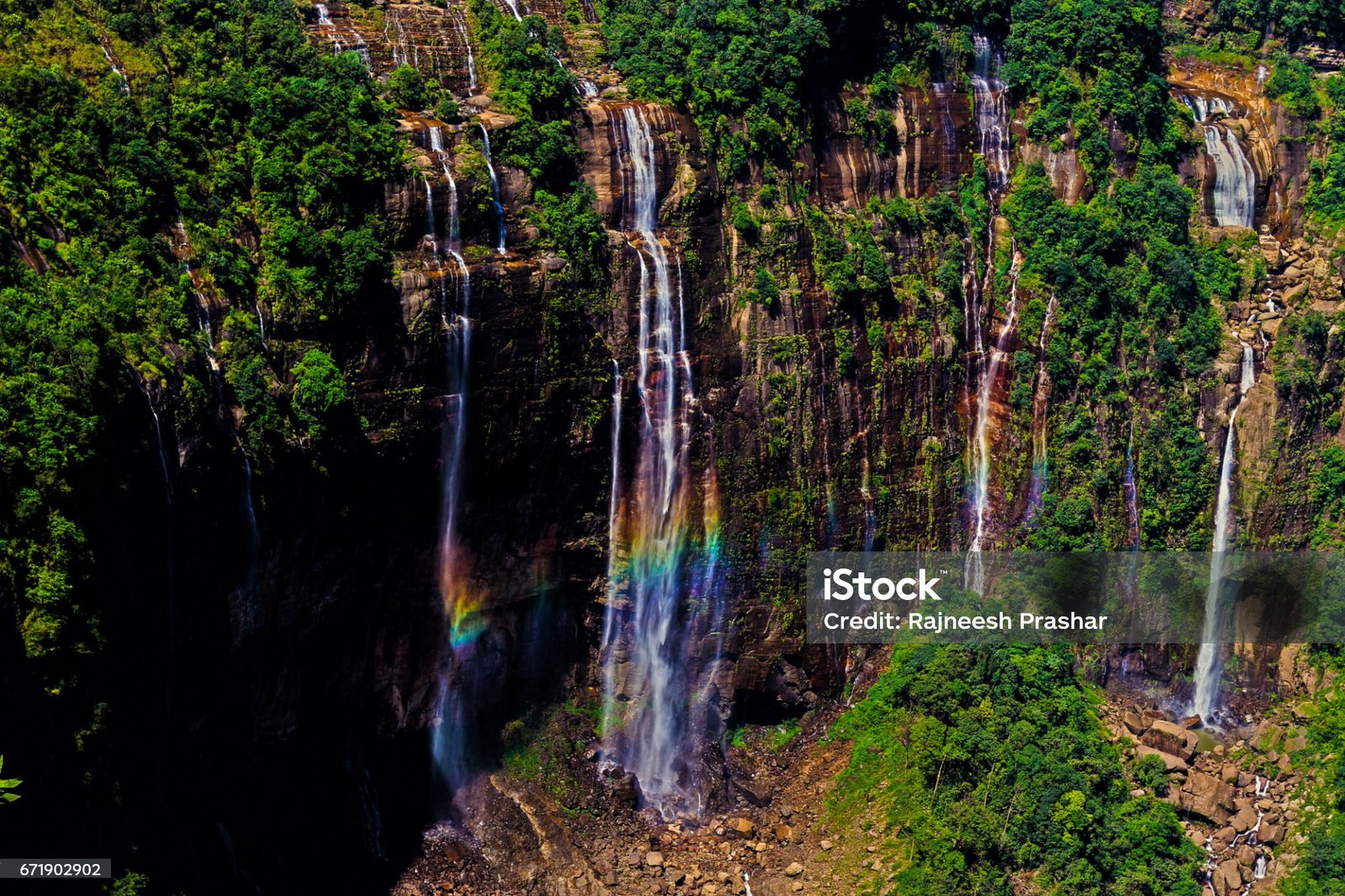 Meghalaya Backpacking - 6 Days Road Trip